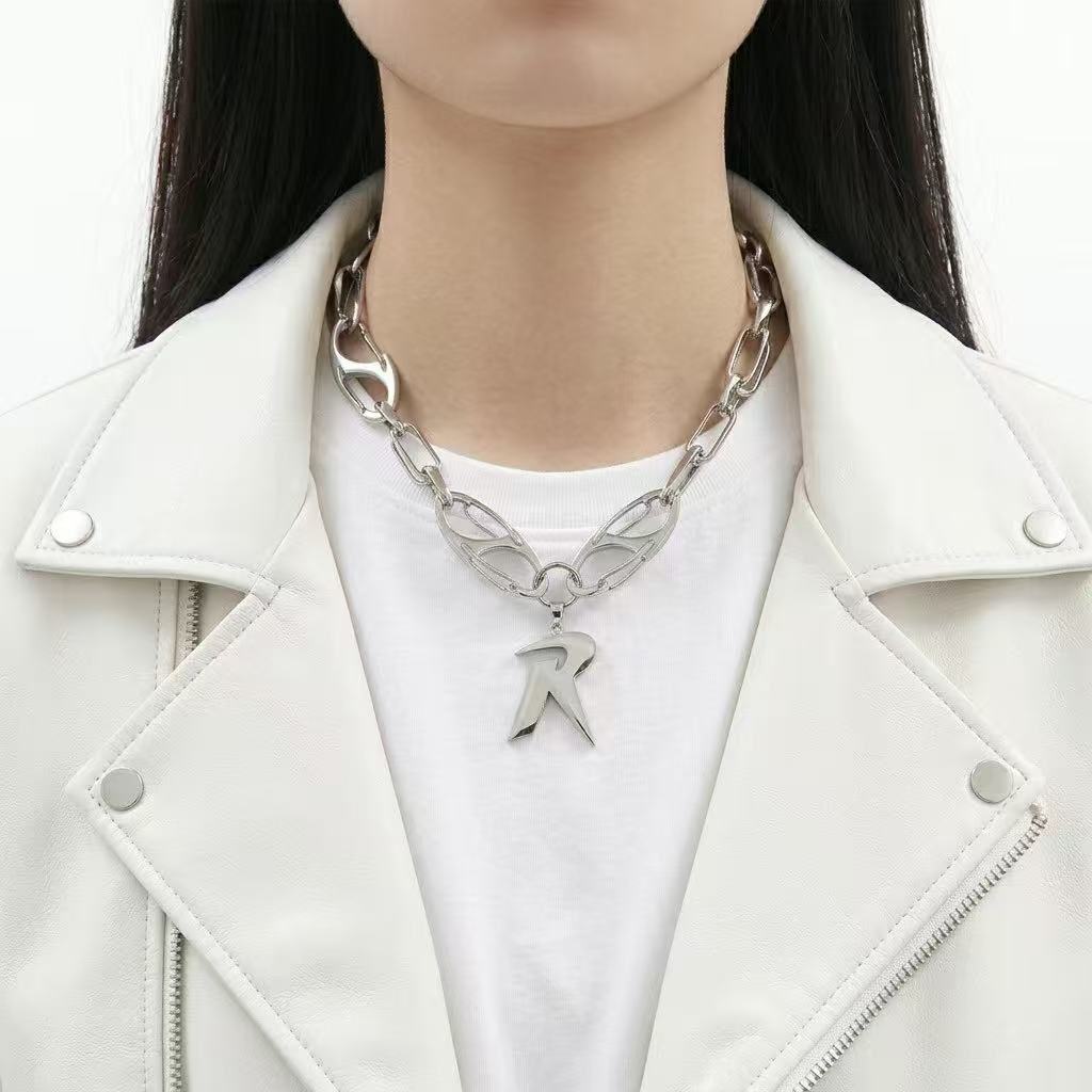  R-Link Magnetic Heart Necklace | industrial silver chain | titanium steel couple jewelry | Cybernicho Molten Collection