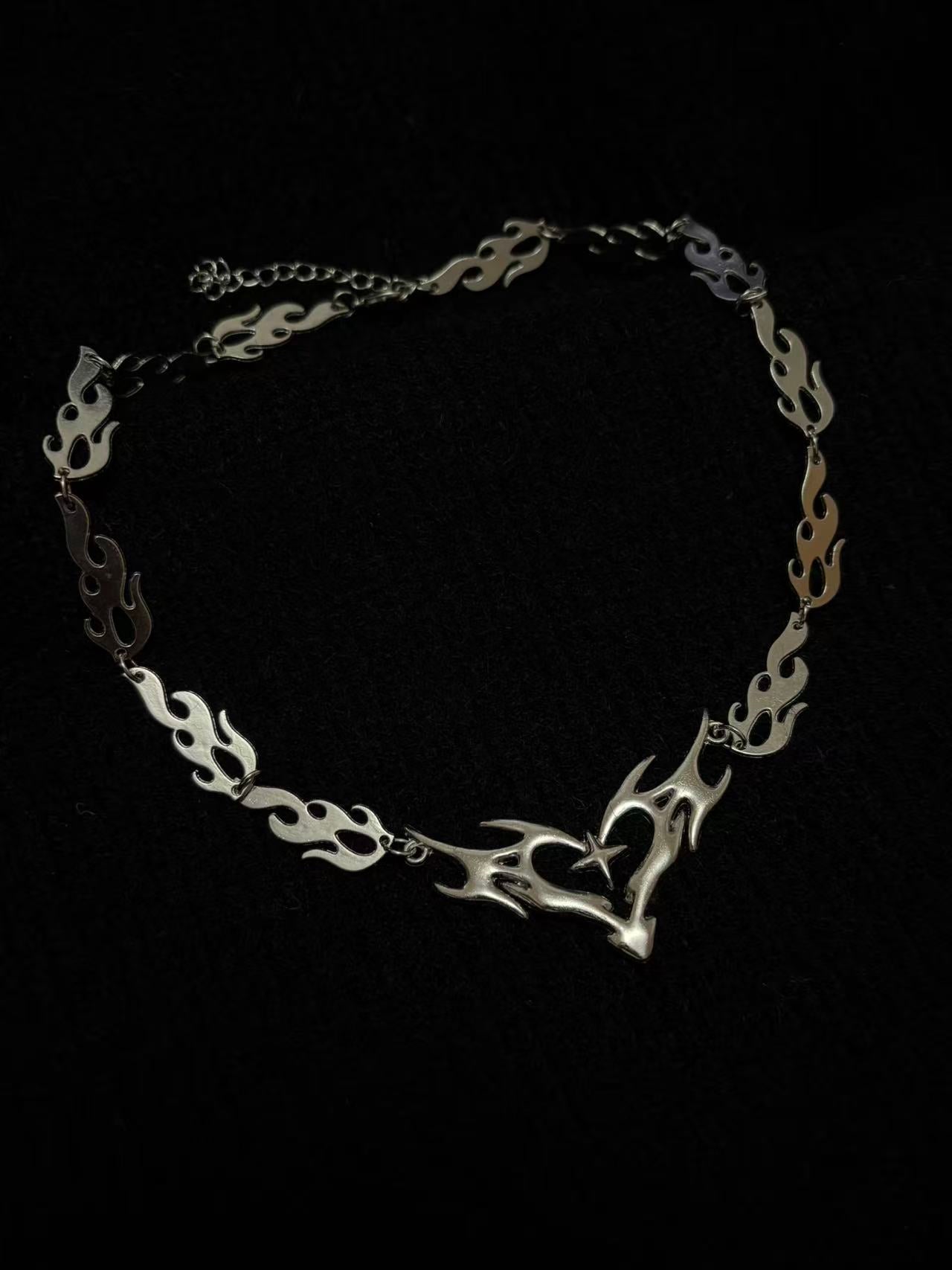 Cyberpunk Cyber-Heart Flame Necklace - Liquid Metal Y2K Choker for Men & Women - Titanium Steel Waterproof Jewelry - Unique Festival Gift for Friend/Partner