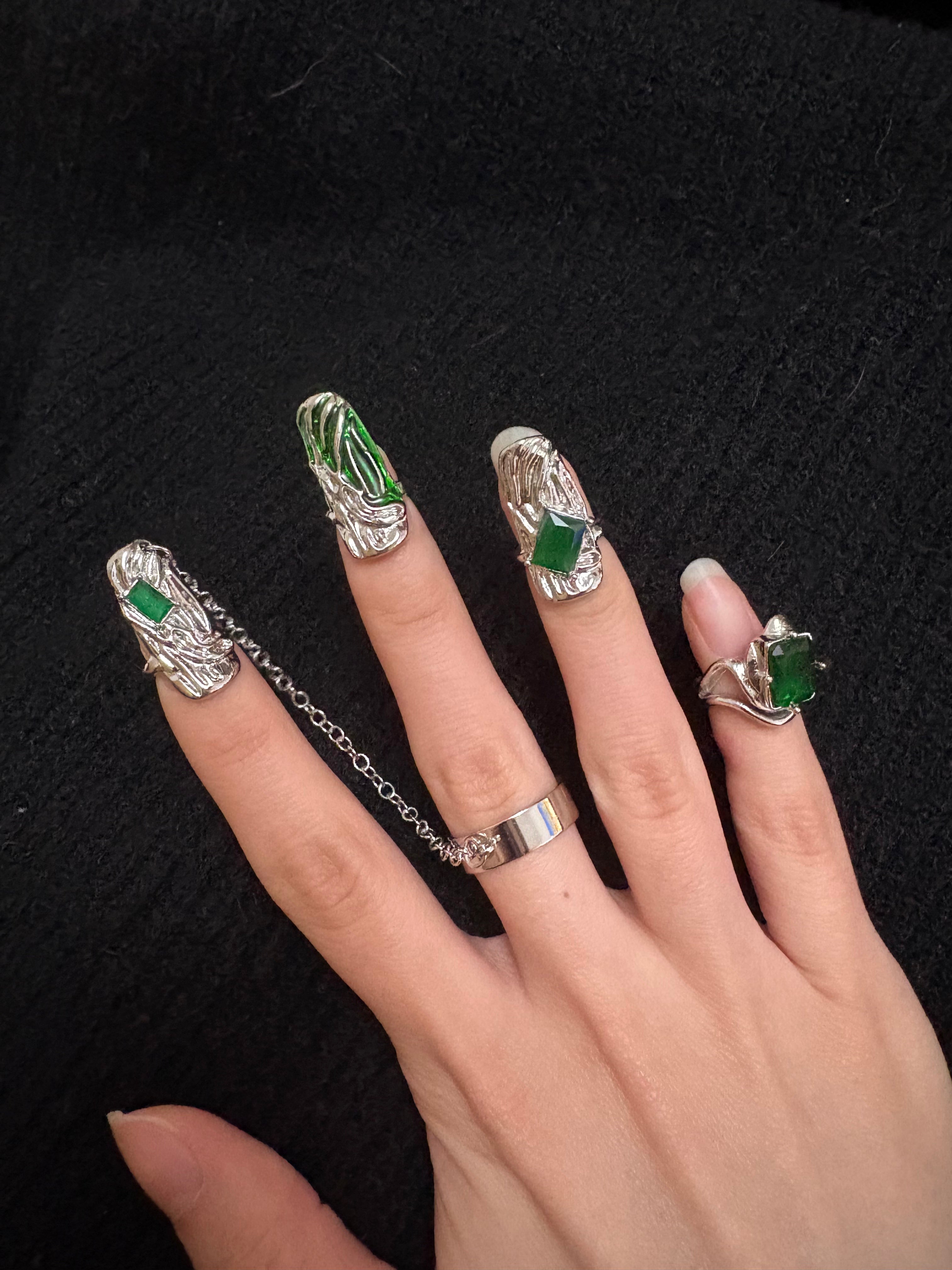 Cyber Elf Handmade 4Pcs Green Snake 2-in-1 Nail Ring Set: Cyberpunk Joint Armor Ring in White Plated Copper & Zircon