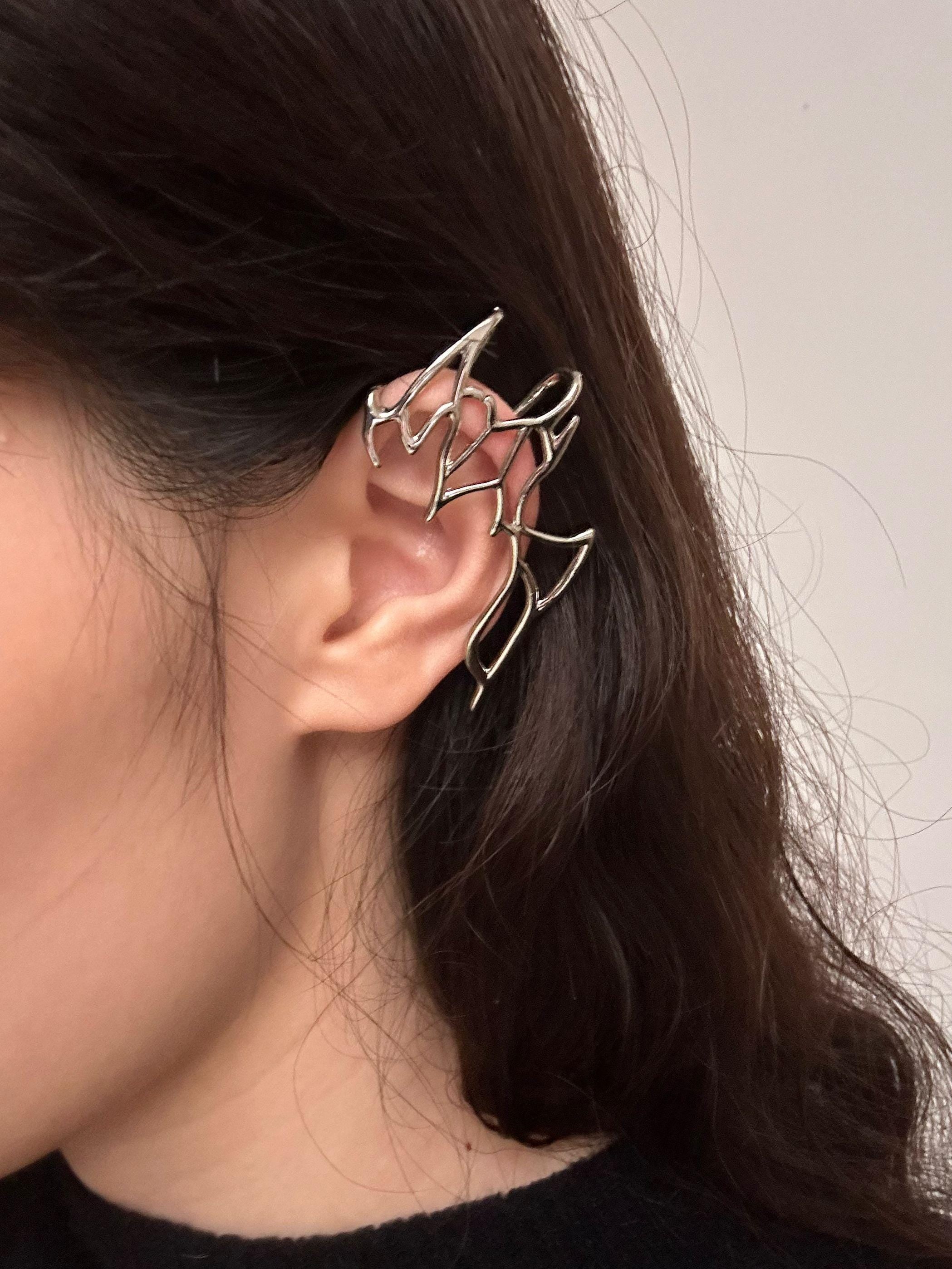 Futuristic No-Piercing Ear Cuff Cyberpunk Asymmetrical Ear Hook Minimalist Industrial Style Earring Dark Aesthetic Statement Jewelry