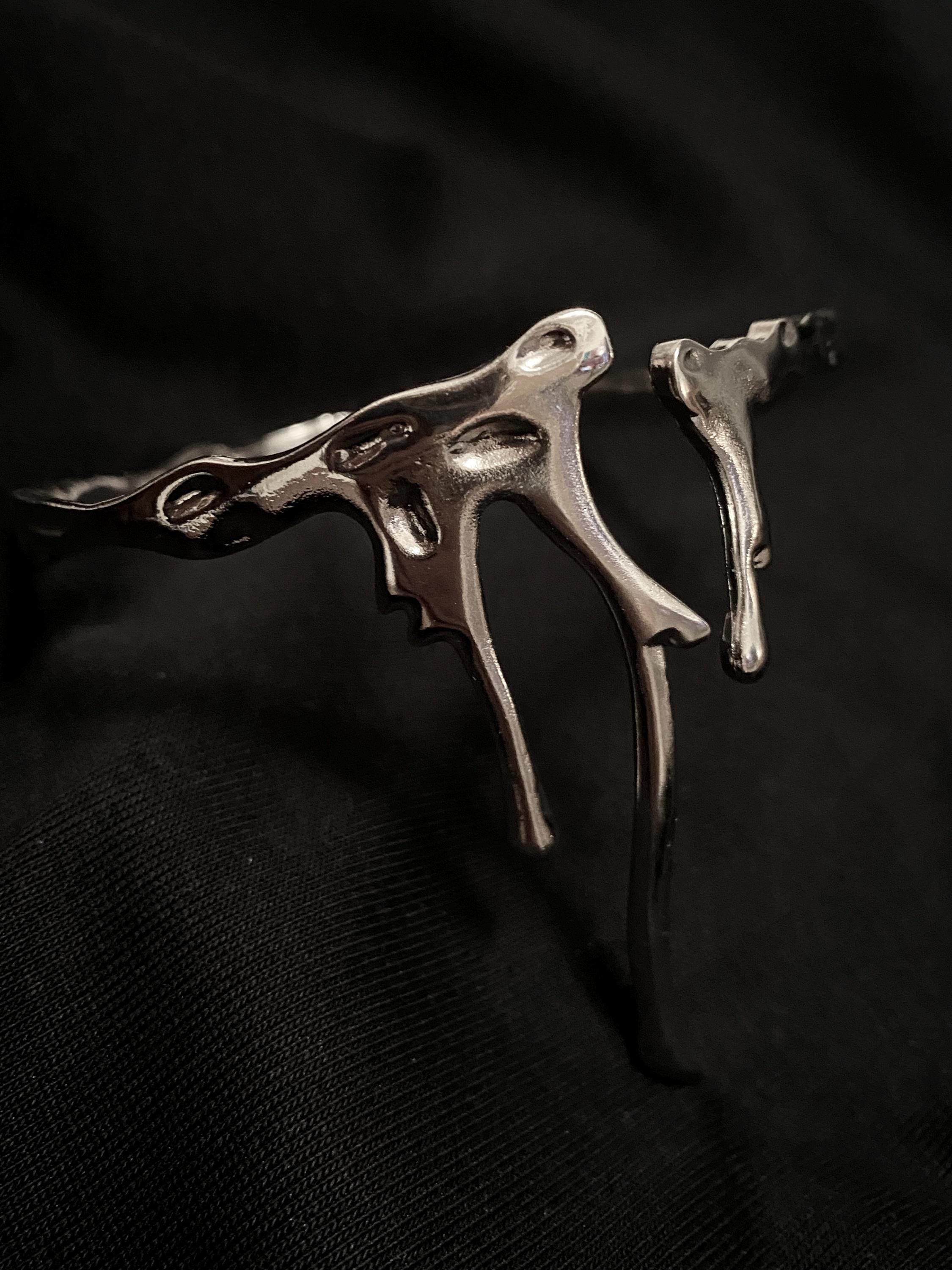 Y2K Liquid Metal Arm Cuff – Sculptural Molten Silver Bracelet | Unisex Adjustable Bangle | Avant-Garde Handmade Jewelry Gift