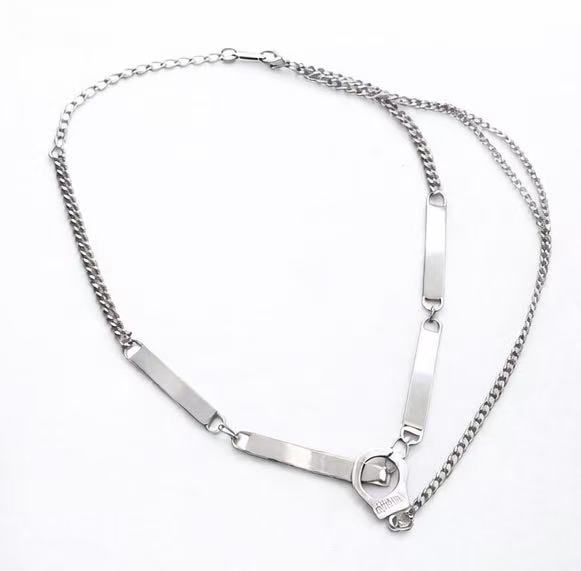 Chains | polished-silver | Cybernicho | Molten Shackle Industrial Link | liquid-metal-clasp-detail