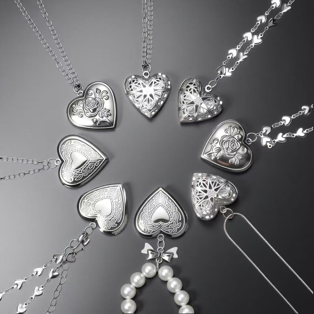 Chains | vintage-silver | Cybernicho | Relic Heart Floral Locket | heart-link-chain-detail