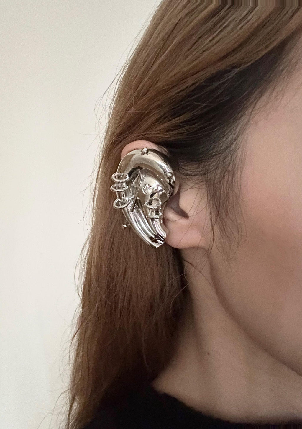 Ear cuff | silver | Cybernicho | Molten Mecha Spiked Thorn Ear Armor | non-piercing-adjustable-mechanical-clip-on