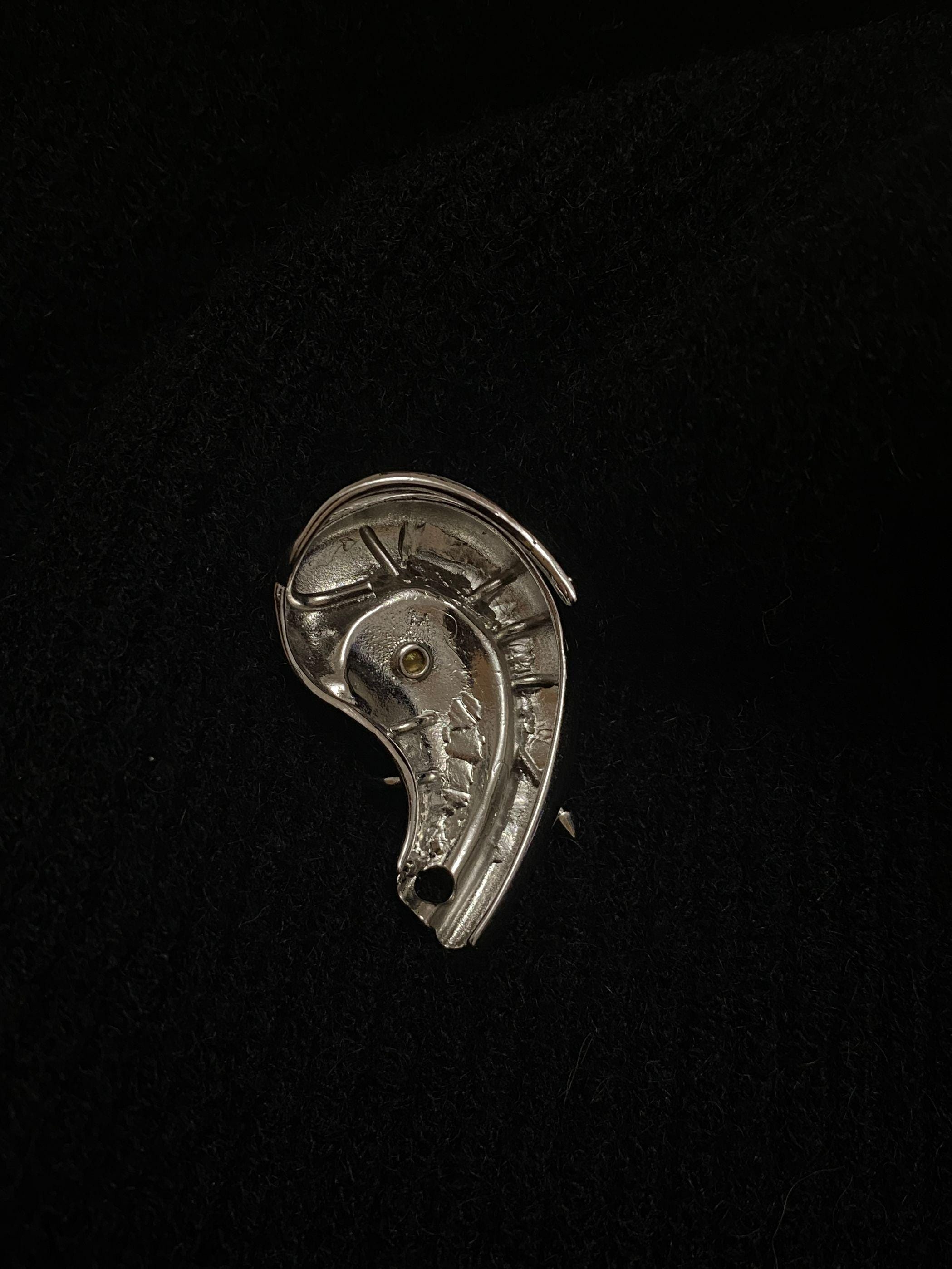 Ear cuff | silver | Cybernicho | Molten Mecha Spiked Thorn Ear Armor | non-piercing-adjustable-mechanical-clip-on