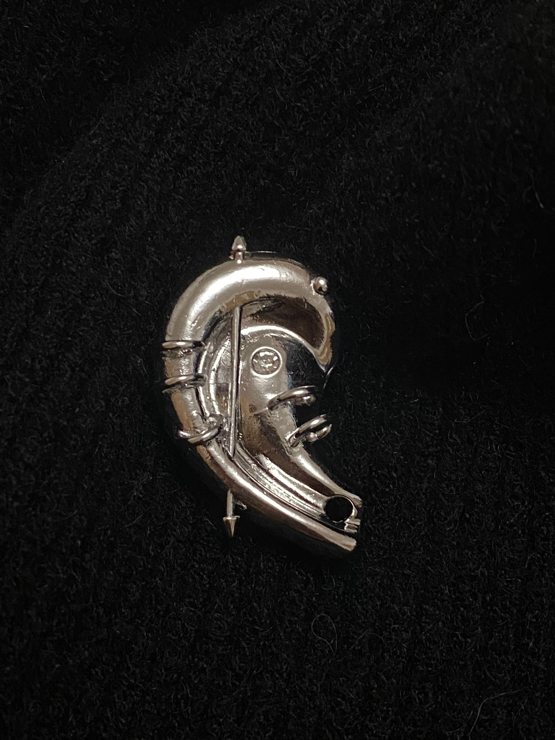 Ear cuff | silver | Cybernicho | Molten Mecha Spiked Thorn Ear Armor | non-piercing-adjustable-mechanical-clip-on