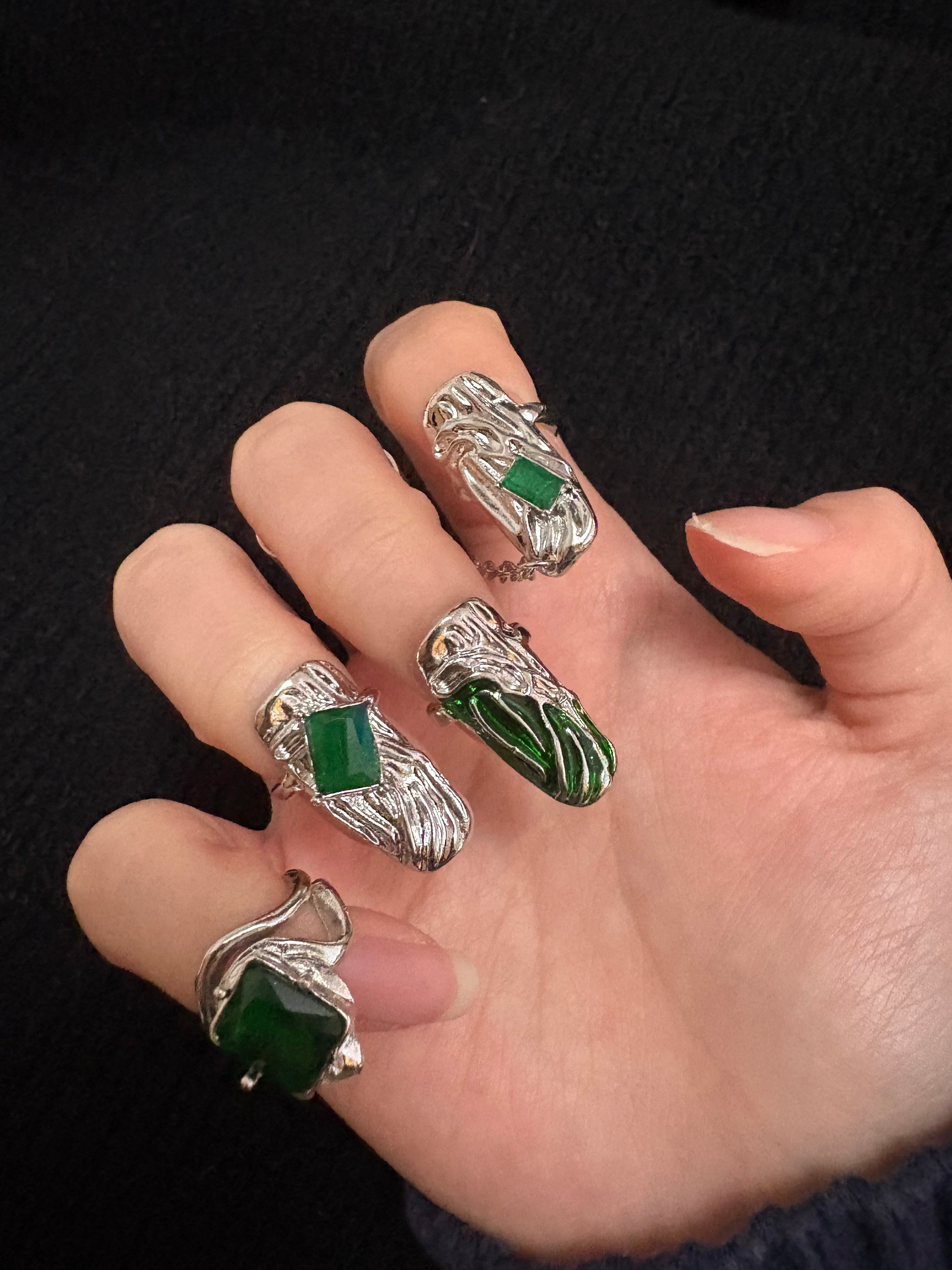 Rings | green-silver | Cybernicho | Molten Venom Green Snake Nail Armor | 2-in-1-integrated-snake-chain-ring