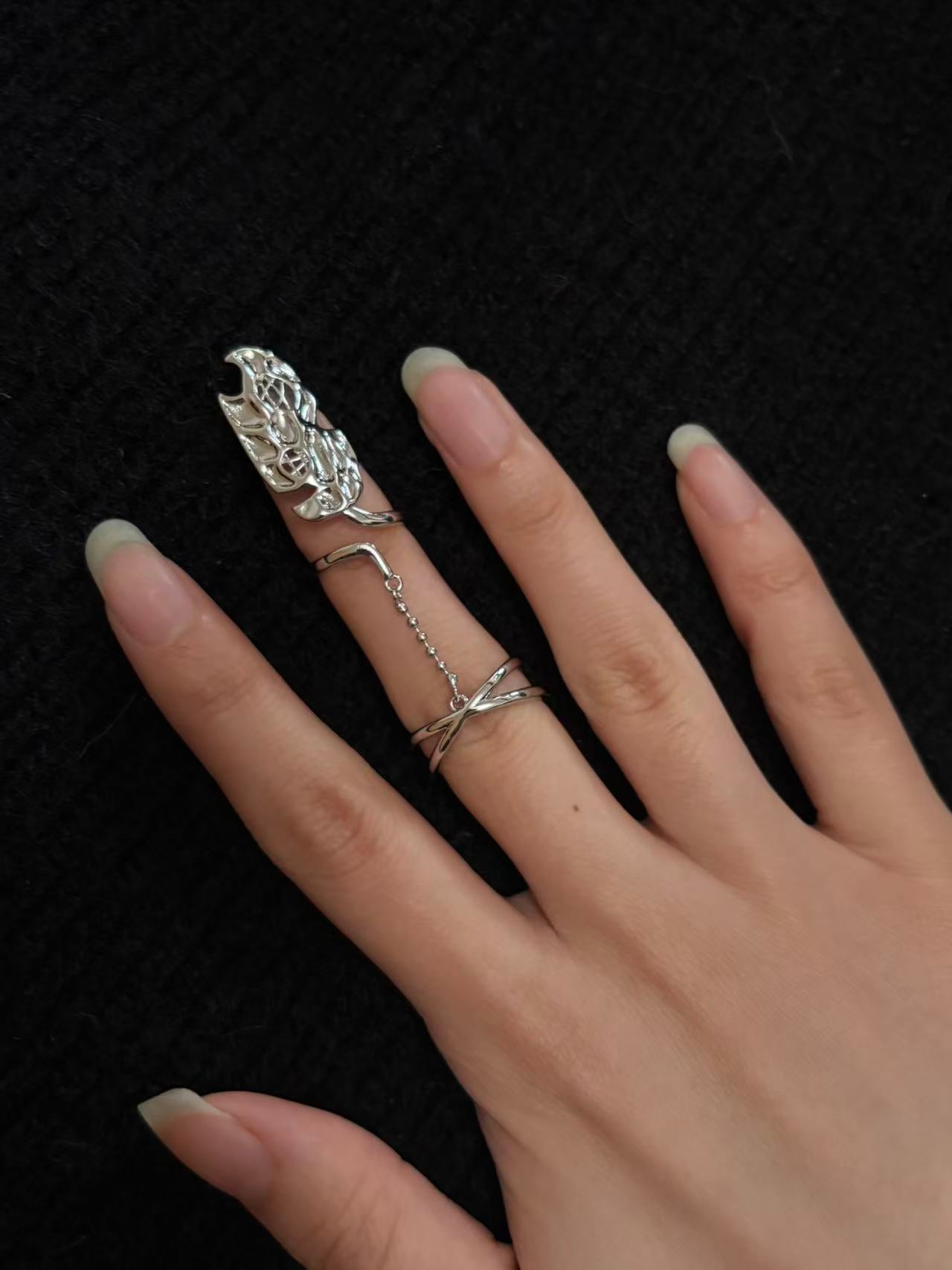 Rings | polished-silver | Cybernicho | Molten Empress Nail Armor | articulated-full-finger-ring-aesthetic