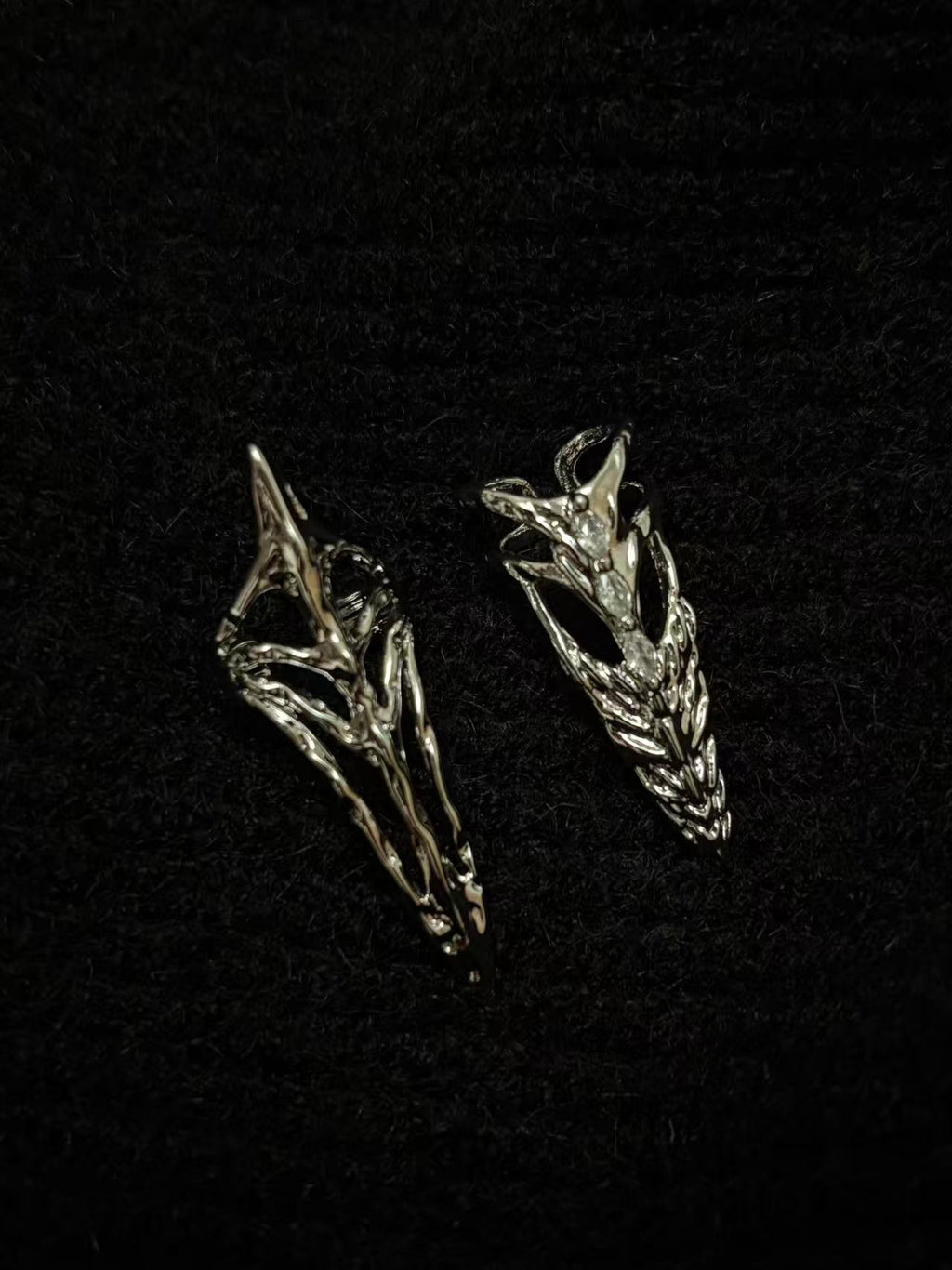 Rings | silver | Cybernicho | Molten Skeletal Bone & Ice Nail Armor | organic-liquid-metal-finger-exoskeleton