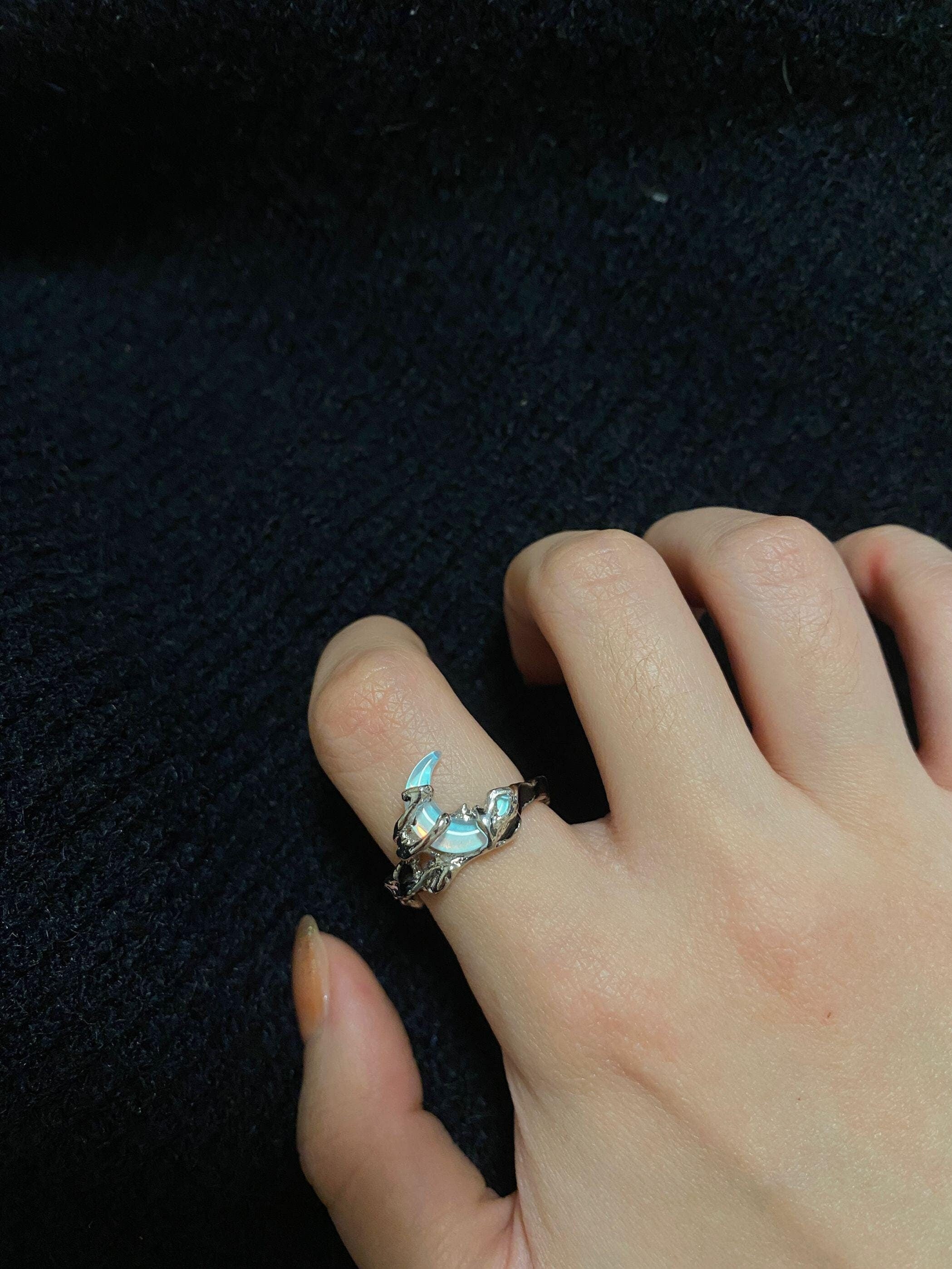Rings | silver | Cybernicho | Molten Lunar Thorns Moon Ring | color-shift-catseye-gemstone-melted-metal-jewelry