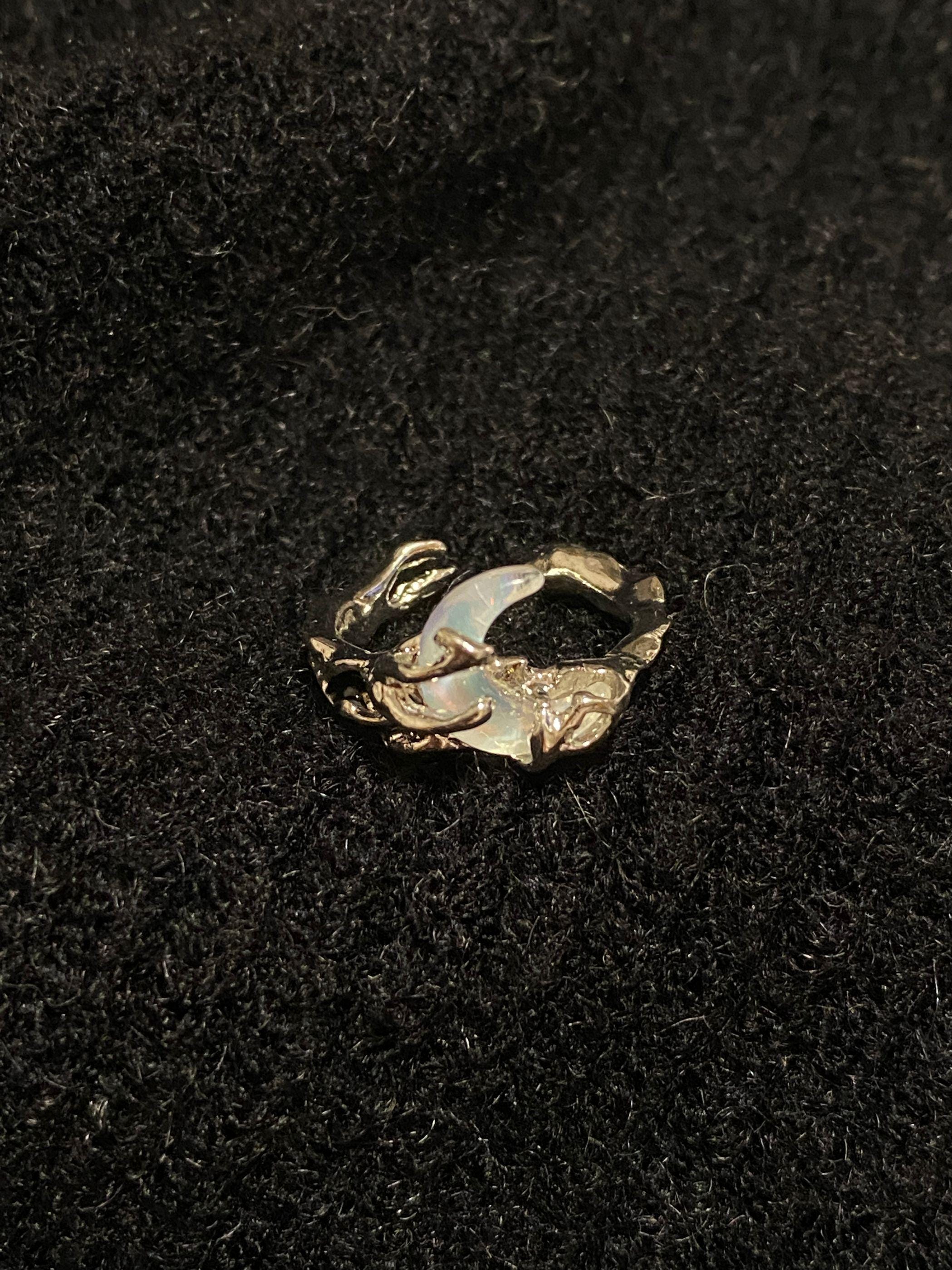 Rings | silver | Cybernicho | Molten Lunar Thorns Moon Ring | color-shift-catseye-gemstone-melted-metal-jewelry