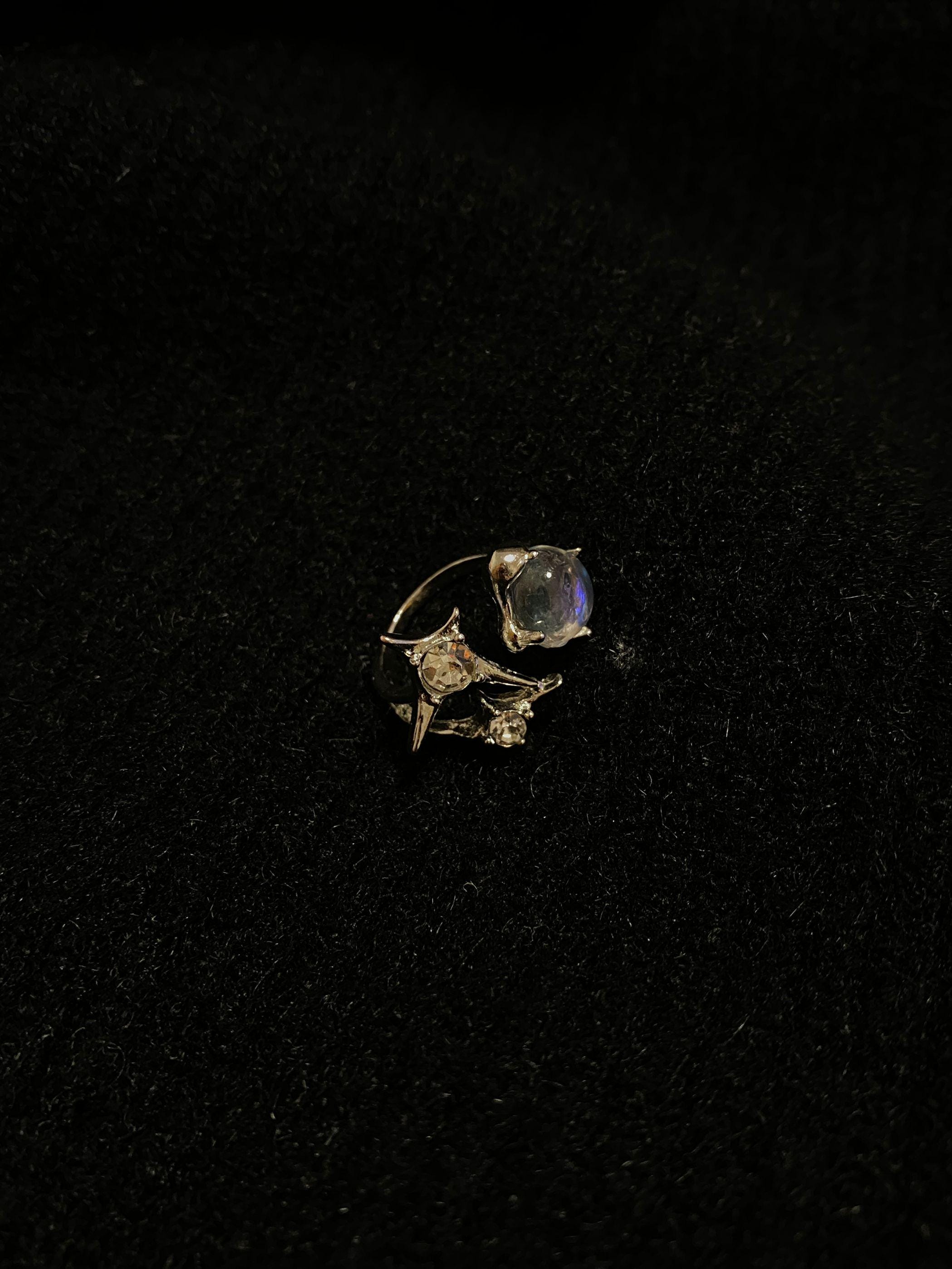 Silver Star Gemstone Ring Chunky Statement Ring Jewellery Liquid Metal Moonstone Ring Gift For Her Birthday handmade melted metal