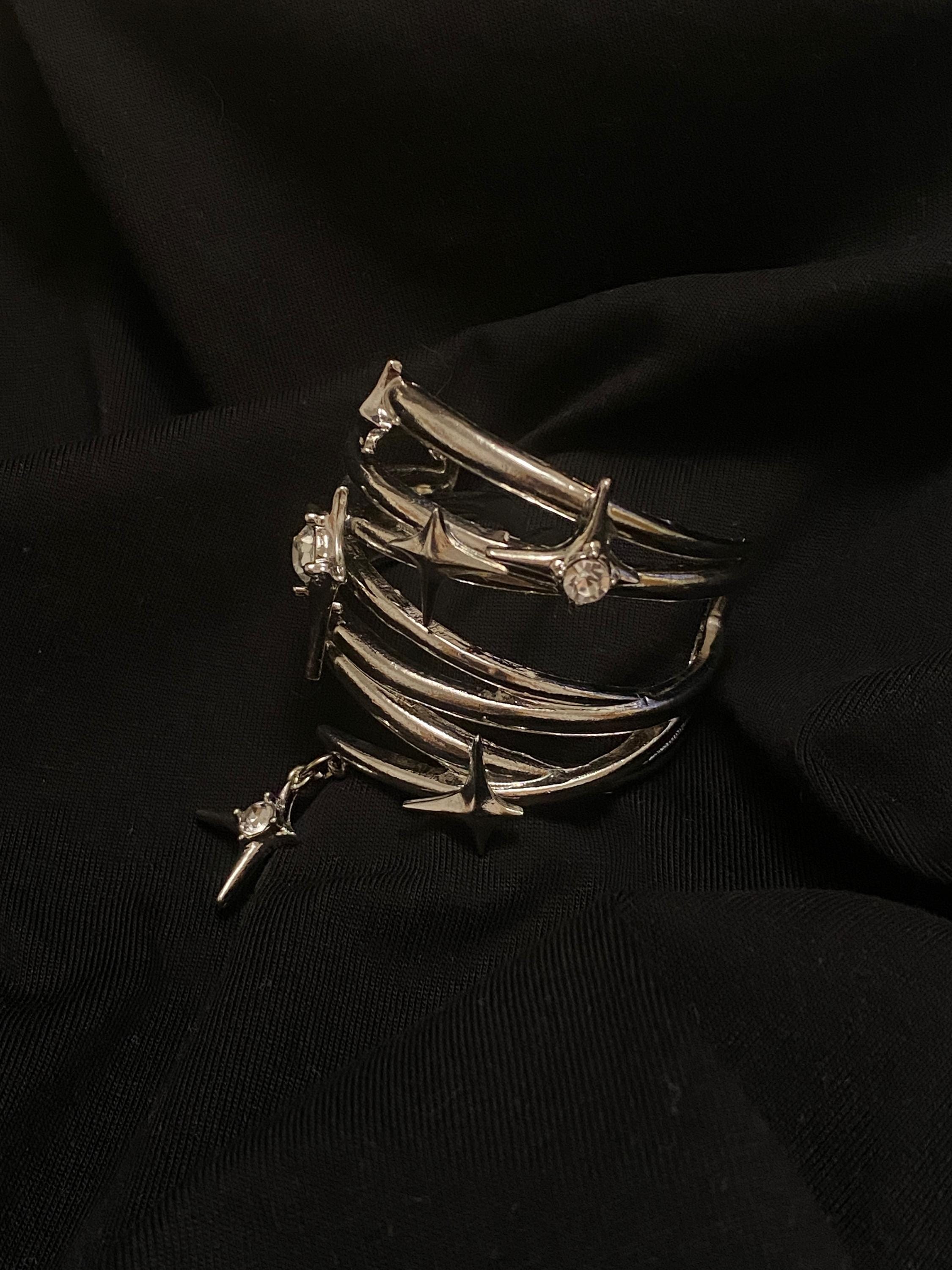 Cyberpunk Starburst Ponytail Clip: Liquid Silver Platinum Hair Accessory