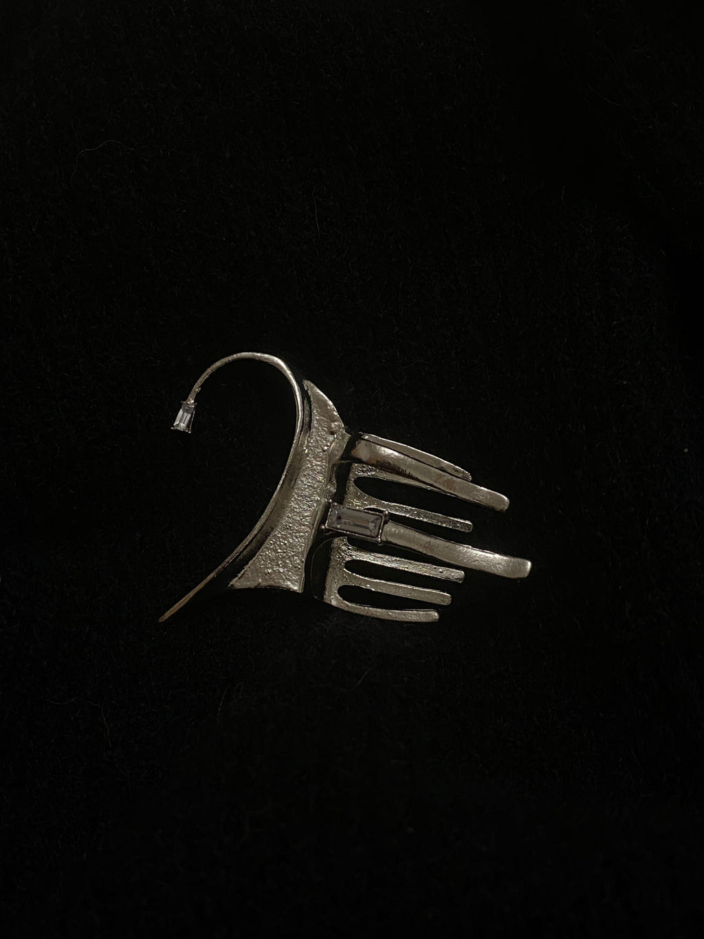 Cyber Elf Silver Ear Cuff – Unisex No Piercing Clip | Hair Tuck Accessory & Fantasy Jewelry halloween gift