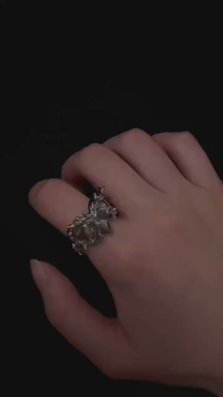 Cyberpunk Thorn Black Heart Adjustable Ring - Y2K Liquid Metal Open Ring for Men & Women - Sturdy Grunge Aesthetic Jewelry - Unique Rebel Gift for Friend